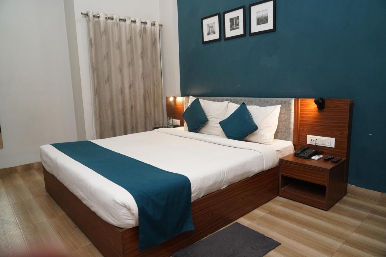 Hotel Ballfin Indore Індаур Екстер'єр фото