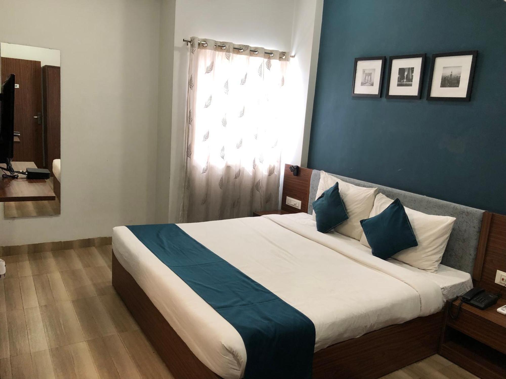 Hotel Ballfin Indore Індаур Екстер'єр фото