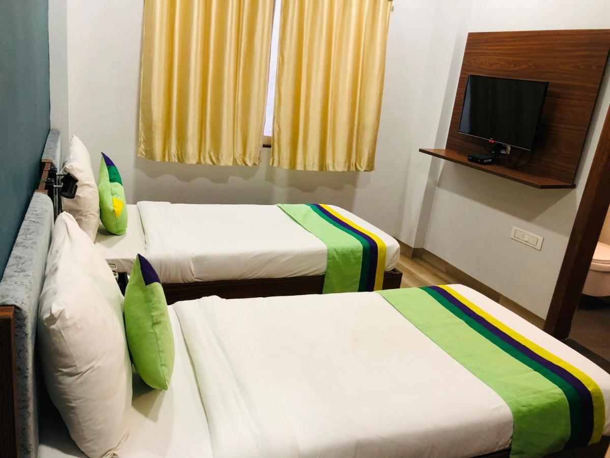 Hotel Ballfin Indore Індаур Екстер'єр фото