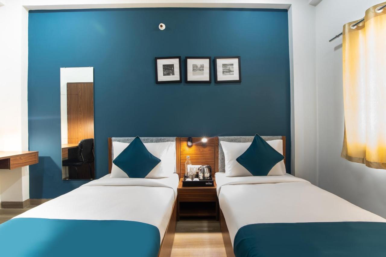 Hotel Ballfin Indore Індаур Екстер'єр фото